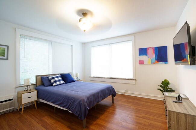 Building Photo - 444 Ponce de Leon Blvd