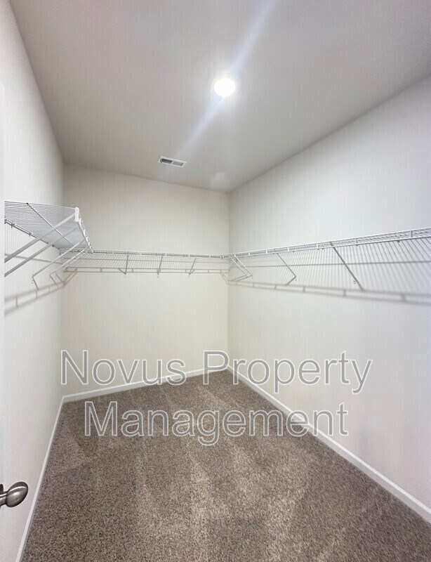 Building Photo - 206 Asher Dr