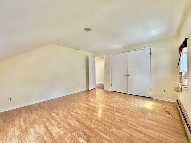 Building Photo - 46 Houston Terrace