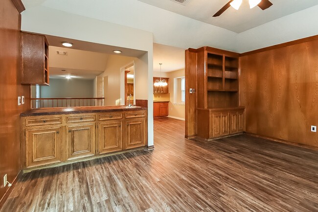 Building Photo - 15806 Afore Dr