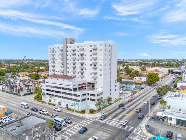 Primary Photo - 2217 NW 7th St