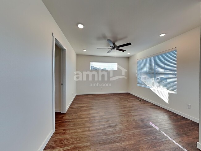 Building Photo - 23297 SE Dogwood St