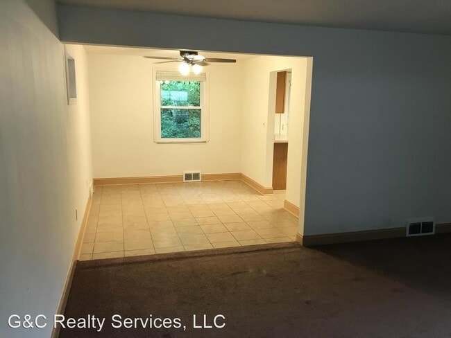 Building Photo - 3 br, 1 bath House - 828 Killarney Drive