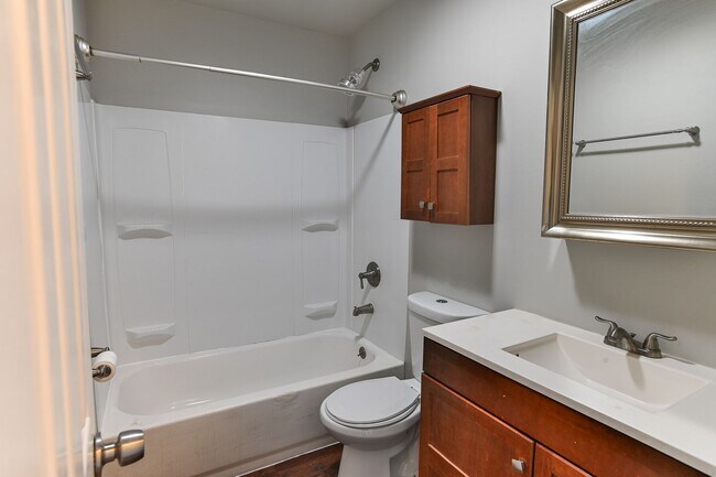 Building Photo - 1540 N 5th St