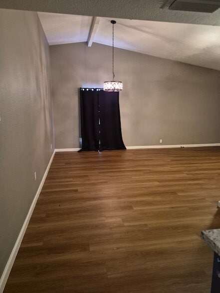 Building Photo - 15735 Munson Ln