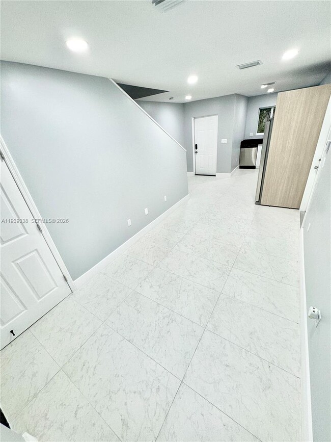 Building Photo - 928 NW 2nd St