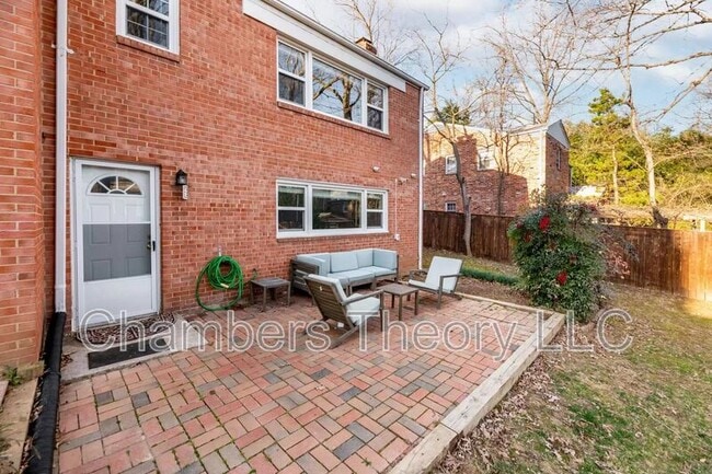 Building Photo - 4706 8th Rd S