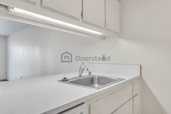 Building Photo - 1771 Broadway St