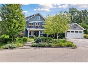 Building Photo - 4015 Wood End Dr