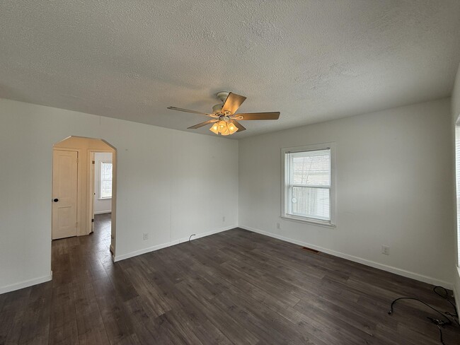 Building Photo - 13668 Irene St