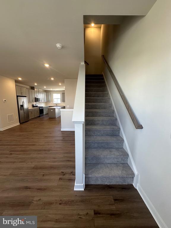 Building Photo - 1 Atkins Dr