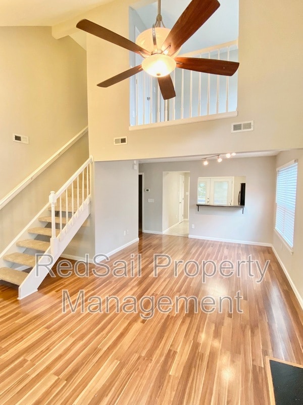 Building Photo - 469 Crosland Ct