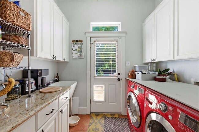 Building Photo - 2128 Sage Creek Loop