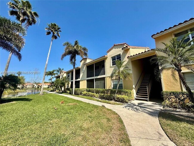 Building Photo - 1231 SW 46th Ave