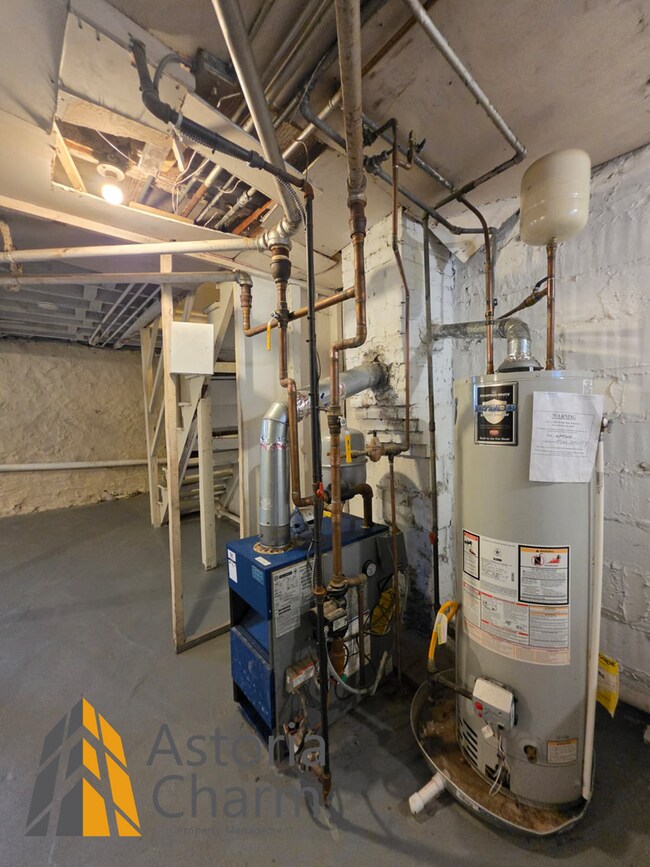 Building Photo - 3016 Pelham Ave