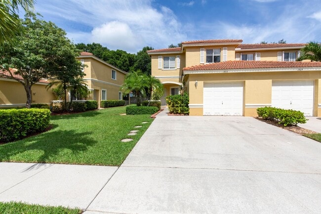 Building Photo - 1011 Arezzo Cir