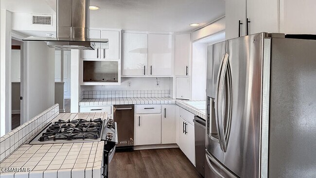 Building Photo - 2036 Brentwood St