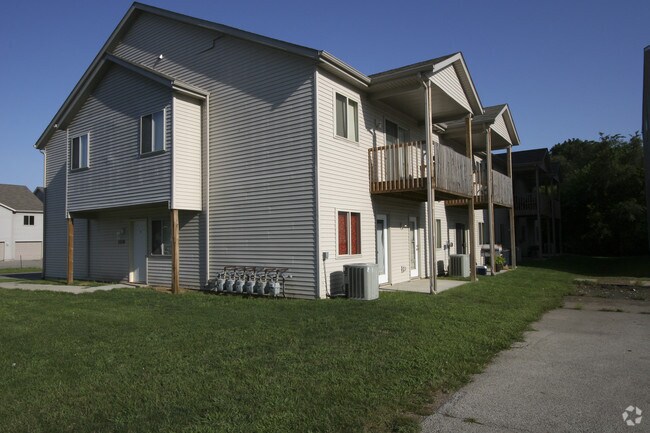 Building Photo - 1110 Minns Dr