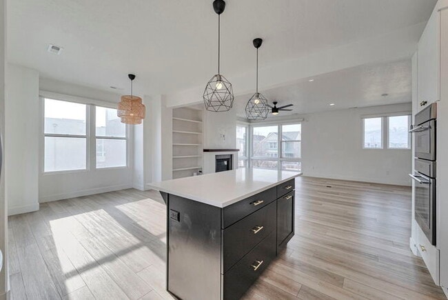 Building Photo - Executive 3 story Townhouse in Downtown Daybreak