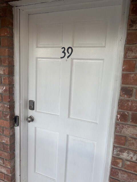 Building Photo - 14333 Memorial Dr