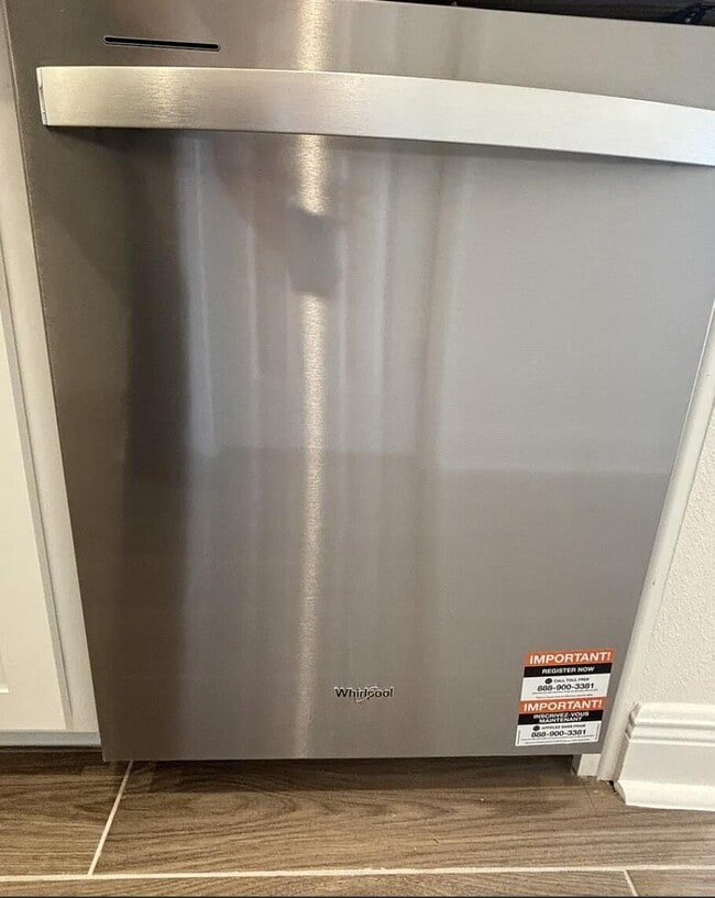 Building Photo - 45 Splendor Run