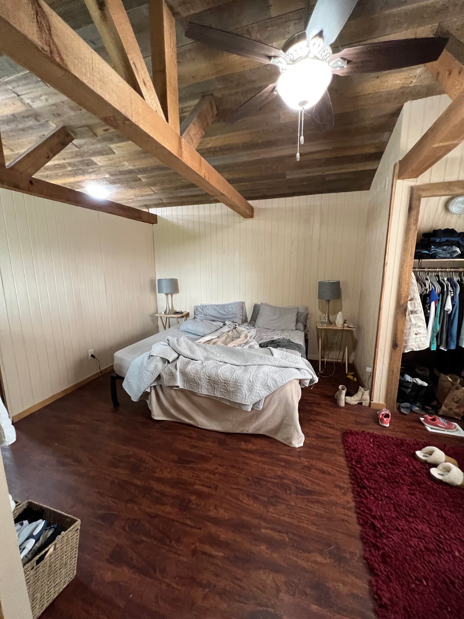 Master bedroom - 5637 FM 813