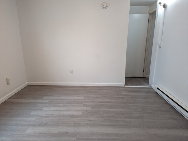 Building Photo - 111 Gridley St