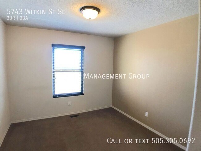 Building Photo - 5743 Witkin St SE