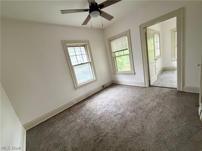 Building Photo - 3430 Beechwood Ave