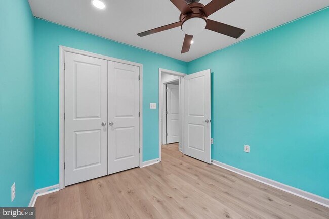 Building Photo - 15983 Marsh Pl