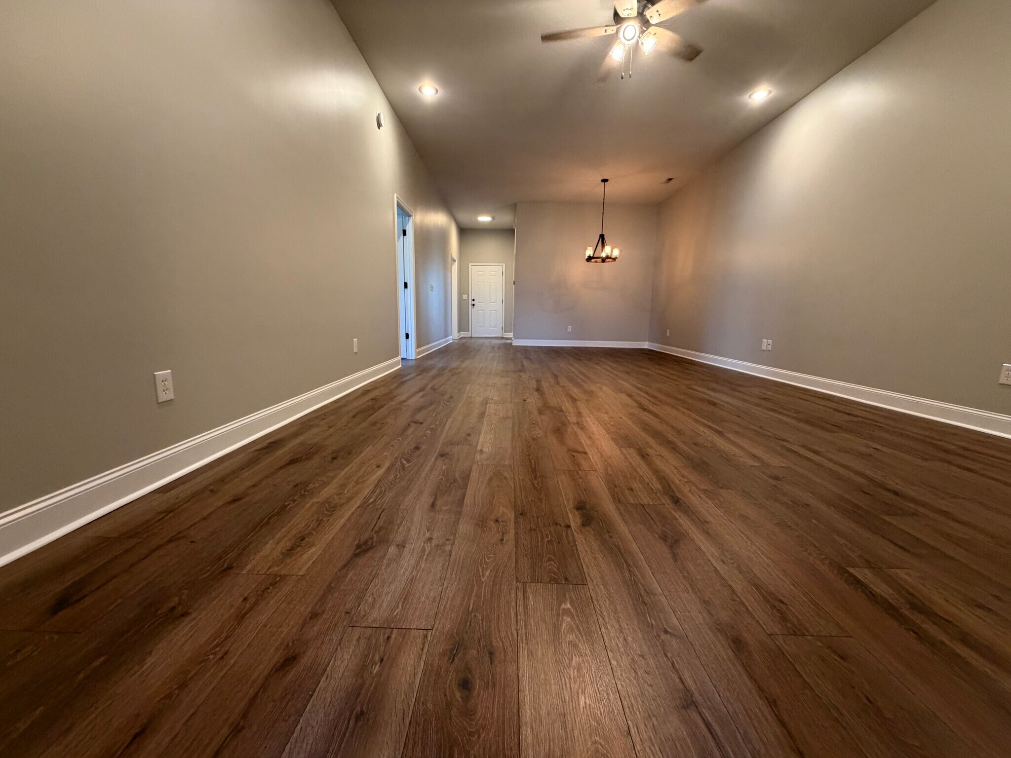 Building Photo - 452 Banyon Rd