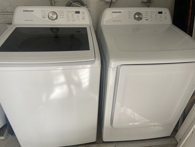 Building Photo - 11998 NW 11th St