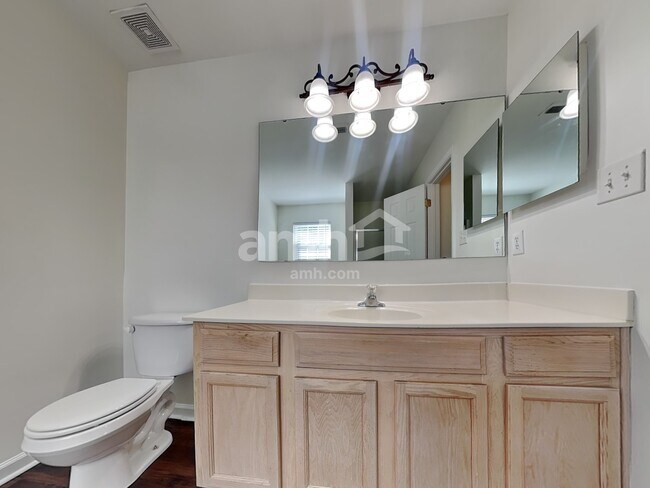 Building Photo - 126 Elrosa Rd