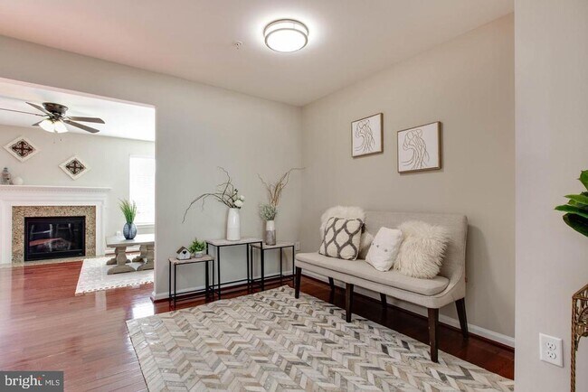 Building Photo - 7217 Maidstone Pl