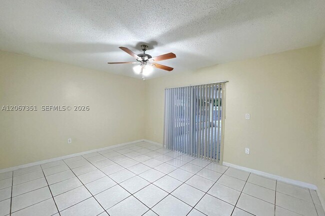 Building Photo - 16440 SW 144th Ave