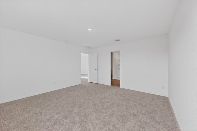 Building Photo - 3 Bedroom, 2 Bath Single-Story Lennar Home in Eastland Community