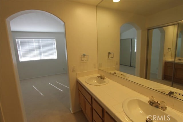 Building Photo - 8460 E Tioga Way