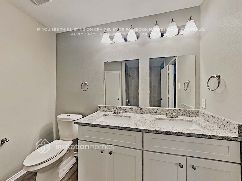 Building Photo - 12700 Ocean Spray Dr