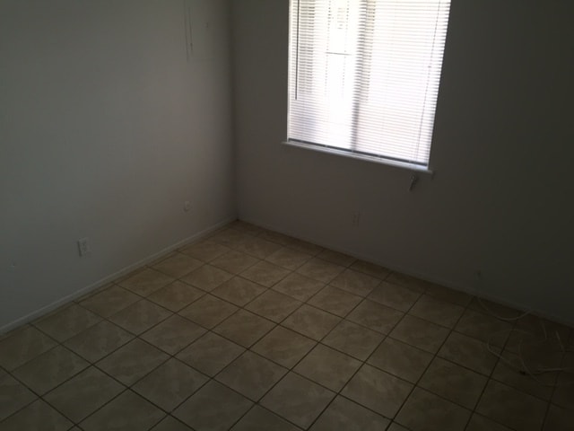 Building Photo - Northeast El Paso 3 bed