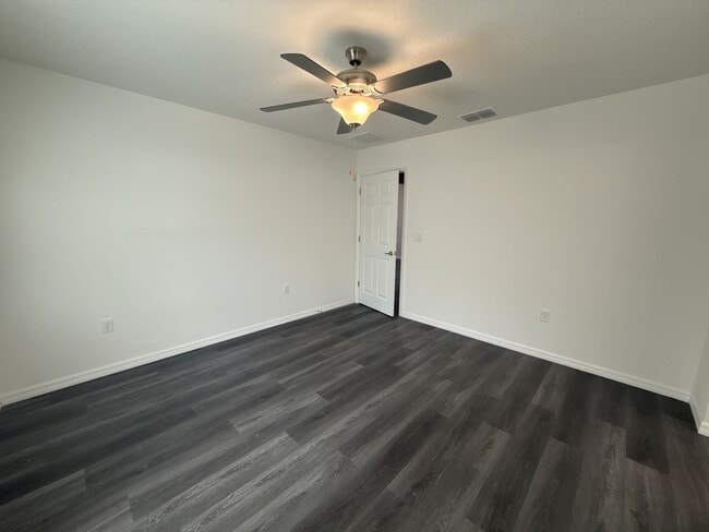 Building Photo - 2234 NW 65th Pl