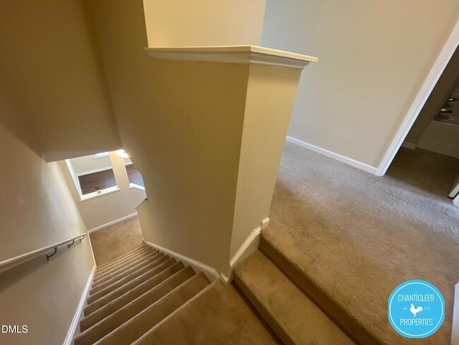 Building Photo - 17 S Grey Abbey Dr