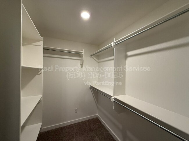 Building Photo - 13719 Avenue R