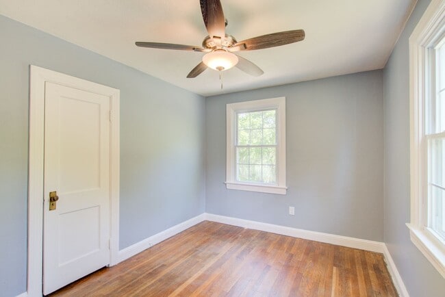 Building Photo - Renovated Home on Quiet Cul-De-Sac