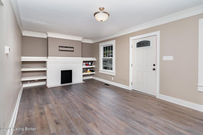 Building Photo - 248 Kennedy Ave