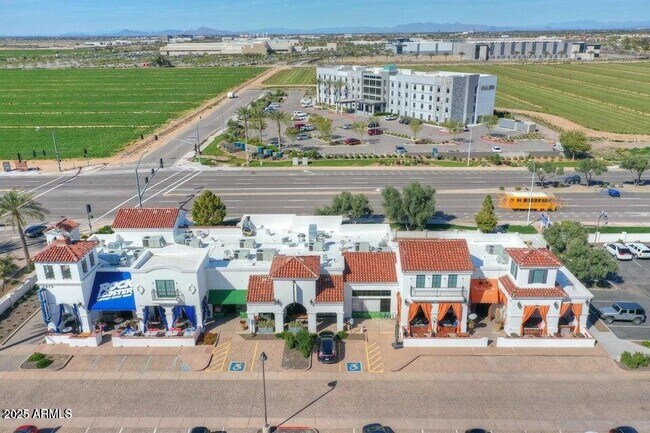 Building Photo - 4680 S Greythorne Way