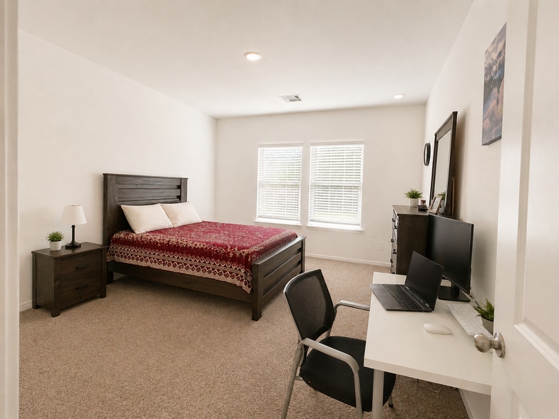 master bedroom - 5207 Twin Acorn Ct