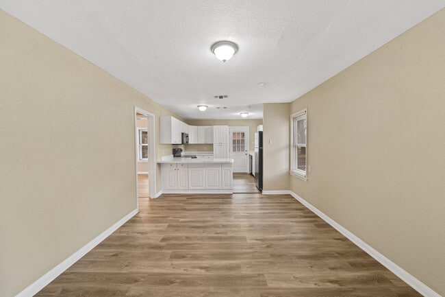 Building Photo - 3938 S Walters