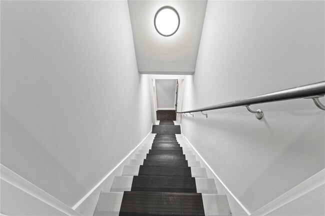 Building Photo - 1 Cottage St