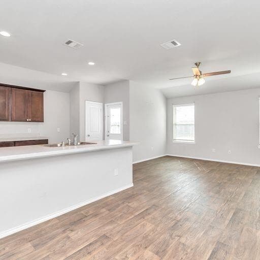 Building Photo - 1827 Gibbons Creek Dr