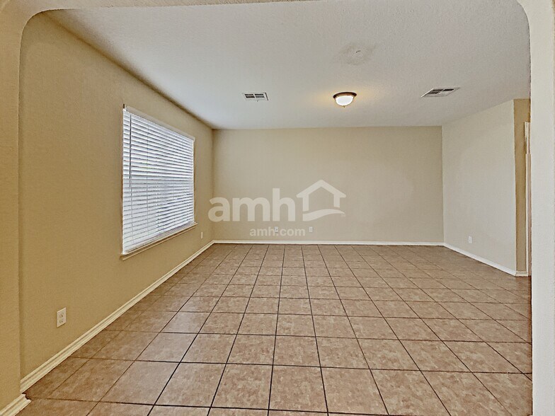 Building Photo - 11766 Wayward Daisy